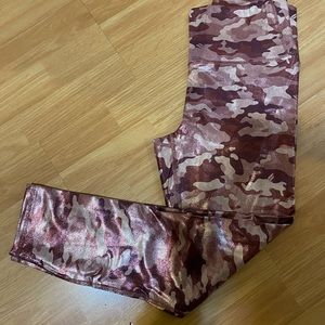 Fabletics Leggings/ Capris